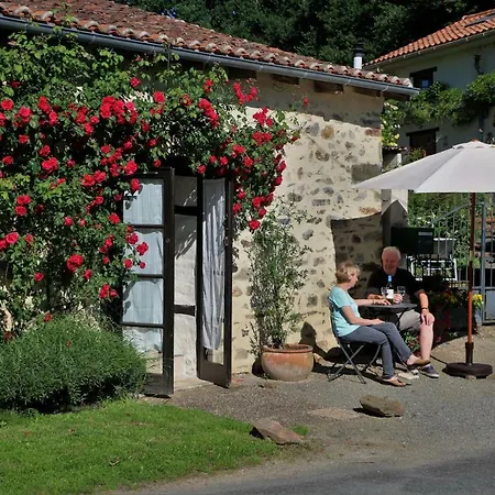 בית נופש The Rose Barn - La Grange Aux Roses *