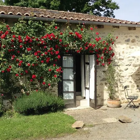 בית נופש The Rose Barn - La Grange Aux Roses