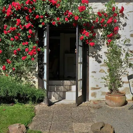 בית נופש The Rose Barn - La Grange Aux Roses *
